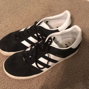 Black and white gazelle sneakers